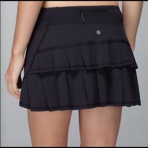 Lululemon Black Pace Setter Ruffle Skirt